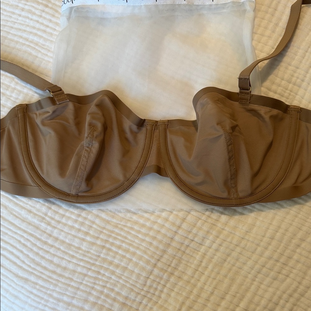 CUUP Smooth Underwire Bra in Brown